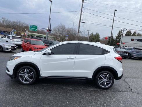 Used 2022 Honda HR-V EX image 2