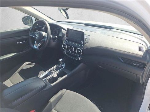 Used 2024 Nissan Sentra SV FWD image 18