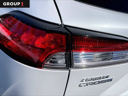 Used 2023 Toyota Corolla Cross LE w/ Moonroof Package image 28