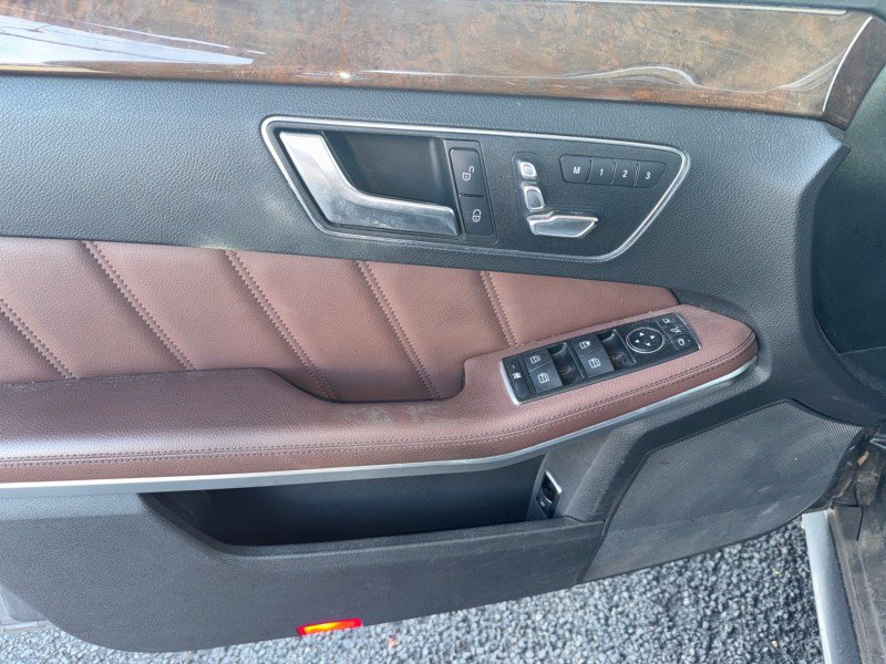 Used 2016 Mercedes-Benz E 350 4MATIC Wagon image 19