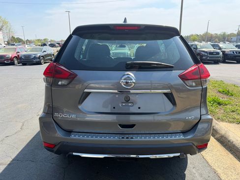 Used 2018 Nissan Rogue S AWD/4WD image 6