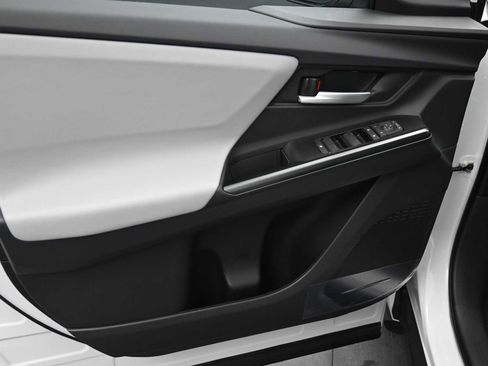 New 2026 Subaru Solterra Premium image 7