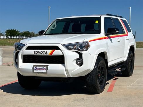 Used 2023 Toyota 4Runner 40th Anniversary SE image 3