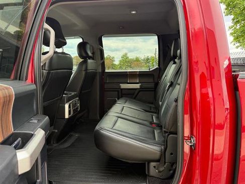 Used 2017 Ford F150 Lariat w/ Equipment Group 502A Luxury AWD/4WD image 12