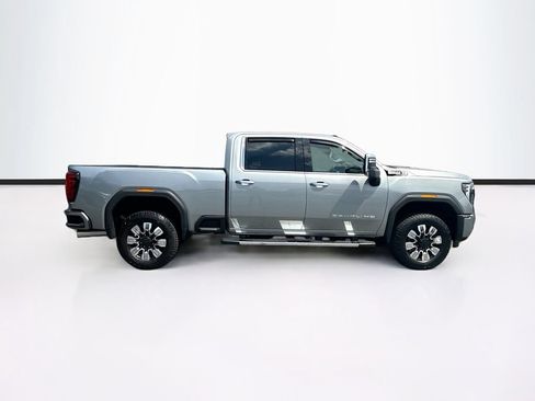 Used 2025 GMC Sierra 2500 Denali w/ Denali Reserve Package AWD/4WD image 8