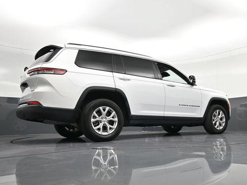 Used 2023 Jeep Grand Cherokee L Limited AWD/4WD image 24