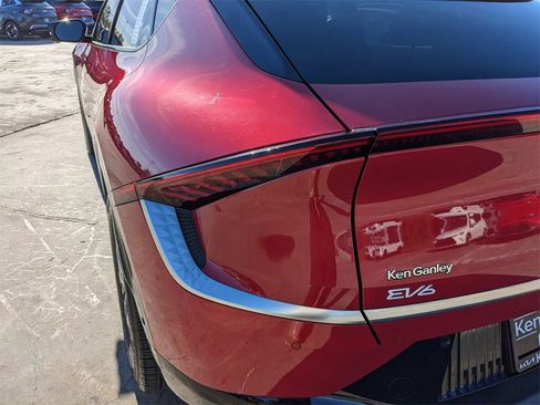 Certified 2023 Kia EV6 Wind w/ Wind Technology Package image 11