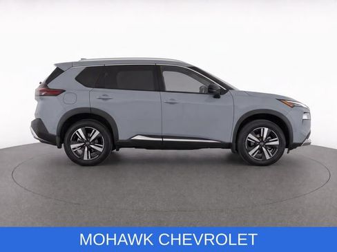 Used 2021 Nissan Rogue Platinum AWD/4WD image 8