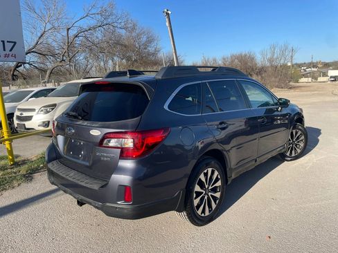 Used 2017 Subaru Outback 3.6R Limited image 5