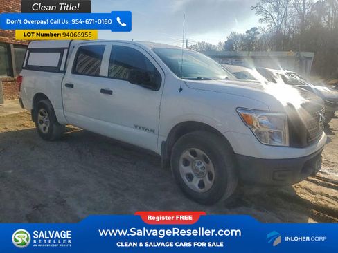 Used 2017 Nissan Titan S image 5