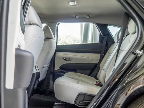 Certified 2025 Hyundai Tucson SEL FWD image 36