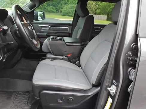 Used 2022 RAM 1500 Big Horn AWD/4WD image 12