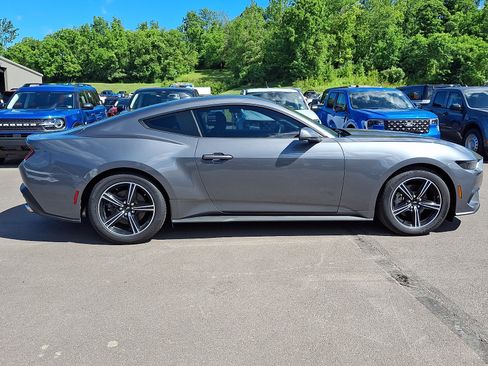 Certified 2025 Ford Mustang Coupe RWD image 12