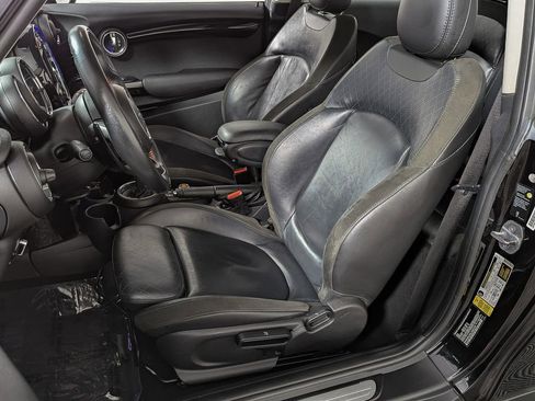 Used 2020 MINI Cooper S image 14