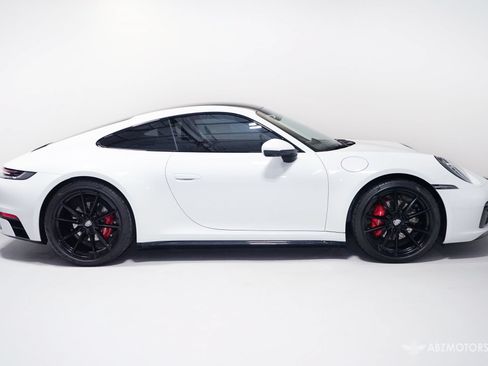 Used 2021 Porsche 911 Carrera RWD image 3