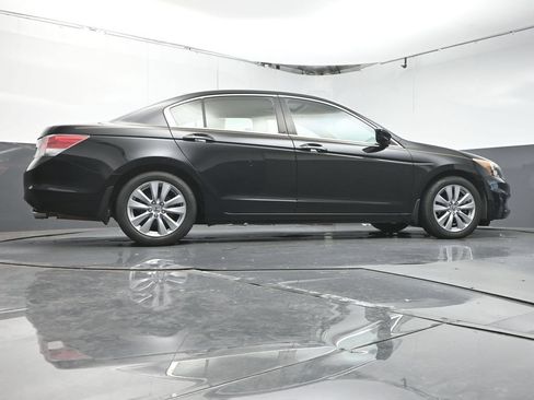 Used 2011 Honda Accord EX-L image 38