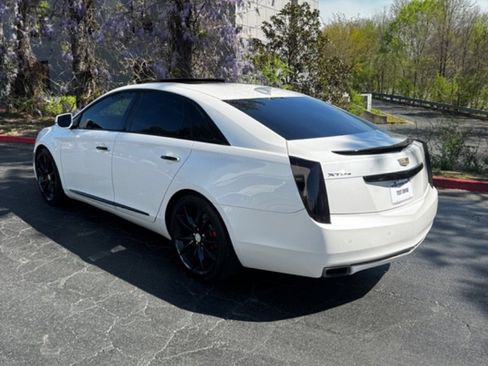 Used 2016 Cadillac XTS Vsport Premium image 7