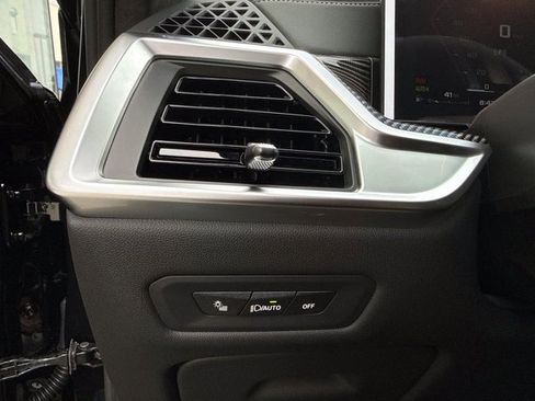 New 2026 BMW X5 M60i w/ Executive Package image 36