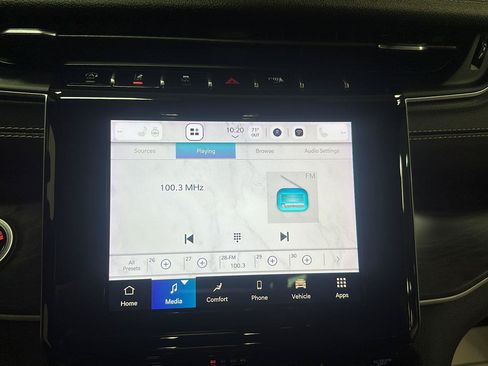 Certified 2022 Jeep Grand Cherokee Limited w/ Trailer Tow Prep Group (B) AWD/4WD image 20