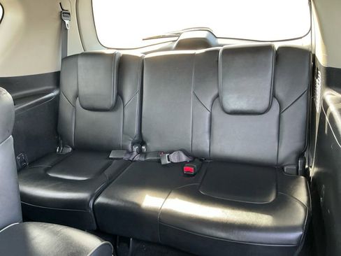 Used 2024 INFINITI QX80 Luxe RWD image 21