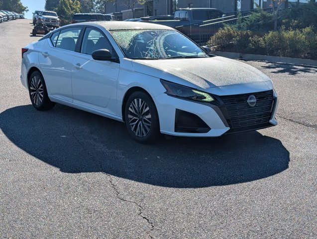 Used 2026 Nissan Altima 2.5 SV FWD image 3