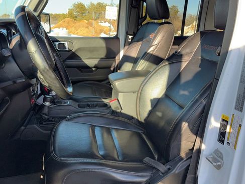 Used 2022 Jeep Wrangler Unlimited Rubicon w/ Trailer Tow Package image 12