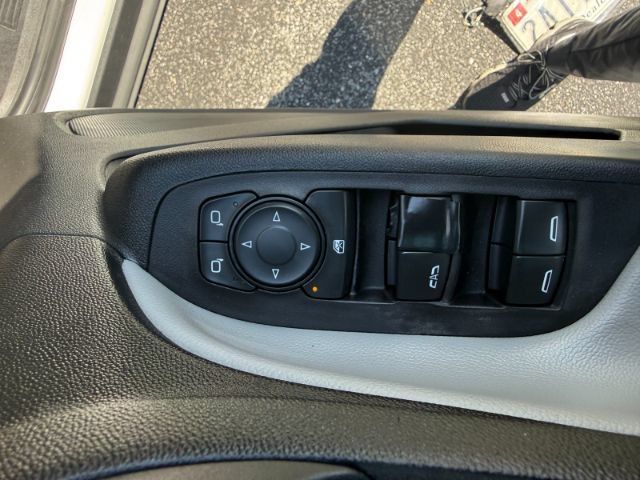 Used 2021 Chevrolet Equinox LS FWD image 14