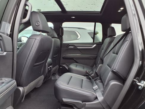 New 2026 GMC Acadia Elevation w/ Black Edition FWD image 18