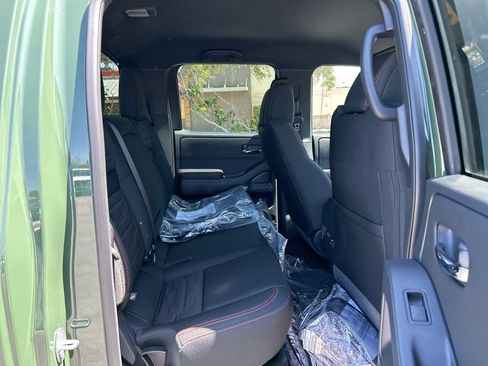 New 2025 Nissan Frontier PRO-4X w/ Pro Convenience Package image 40