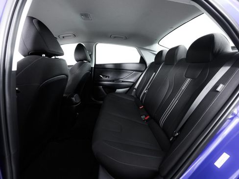 Used 2024 Hyundai Elantra SEL FWD image 17