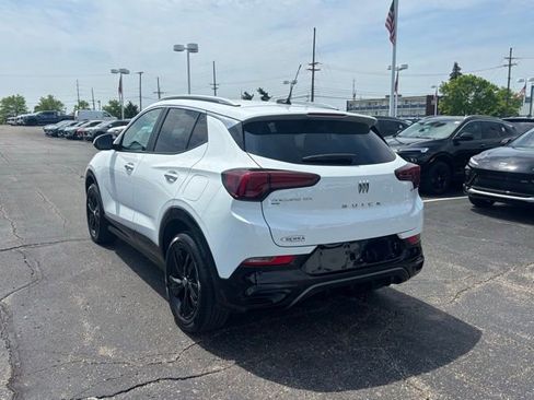 Certified 2024 Buick Encore GX Sport Touring w/ Comfort Package AWD/4WD image 8