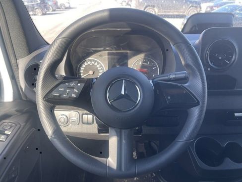 New 2025 Mercedes-Benz Sprinter 2500 image 15