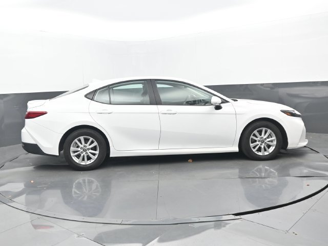 Used 2025 Toyota Camry LE w/ Convenience Package FWD image 2