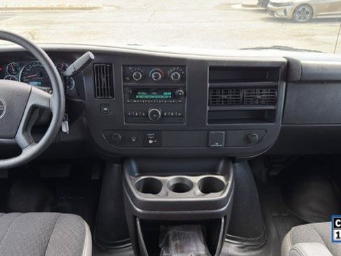 Used 2024 GMC Savana 2500 w/ Driver Convenience Package image 4