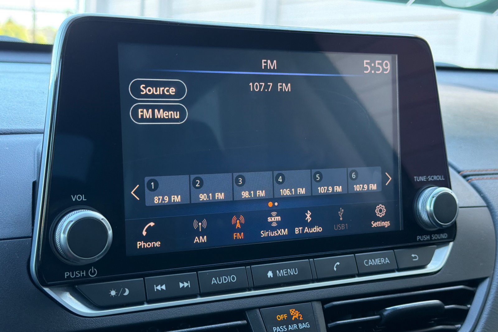 Used 2021 Nissan Altima 2.5 SR w/ SR Premium Package FWD image 21