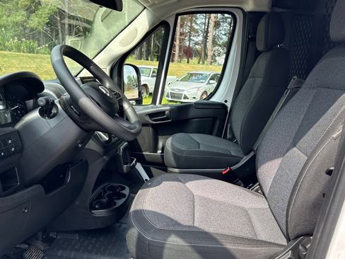 Used 2023 RAM ProMaster 2500 image 9