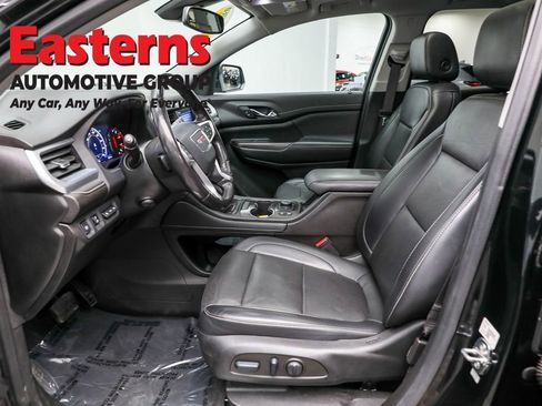 Used 2022 GMC Acadia SLT w/ Technology Package image 14