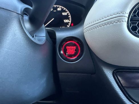 Certified 2023 Honda HR-V LX image 27