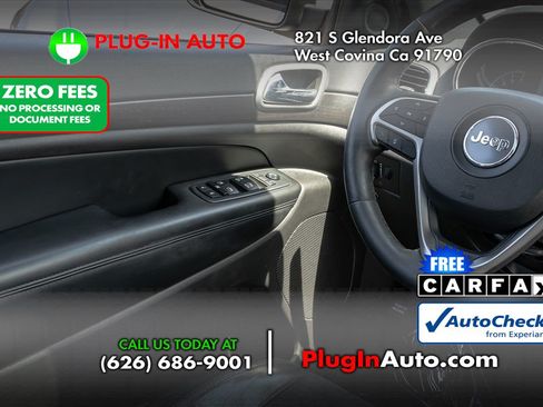 Used 2018 Jeep Grand Cherokee Altitude AWD/4WD image 17