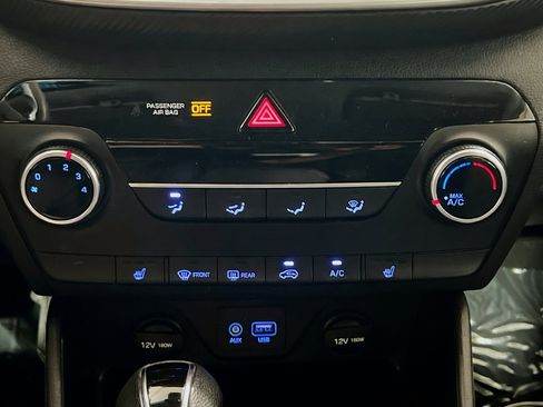 Used 2020 Hyundai Tucson Value FWD image 11