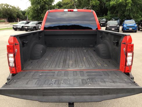 Used 2022 Ford F250 XLT w/ XLT Premium Package AWD/4WD image 14
