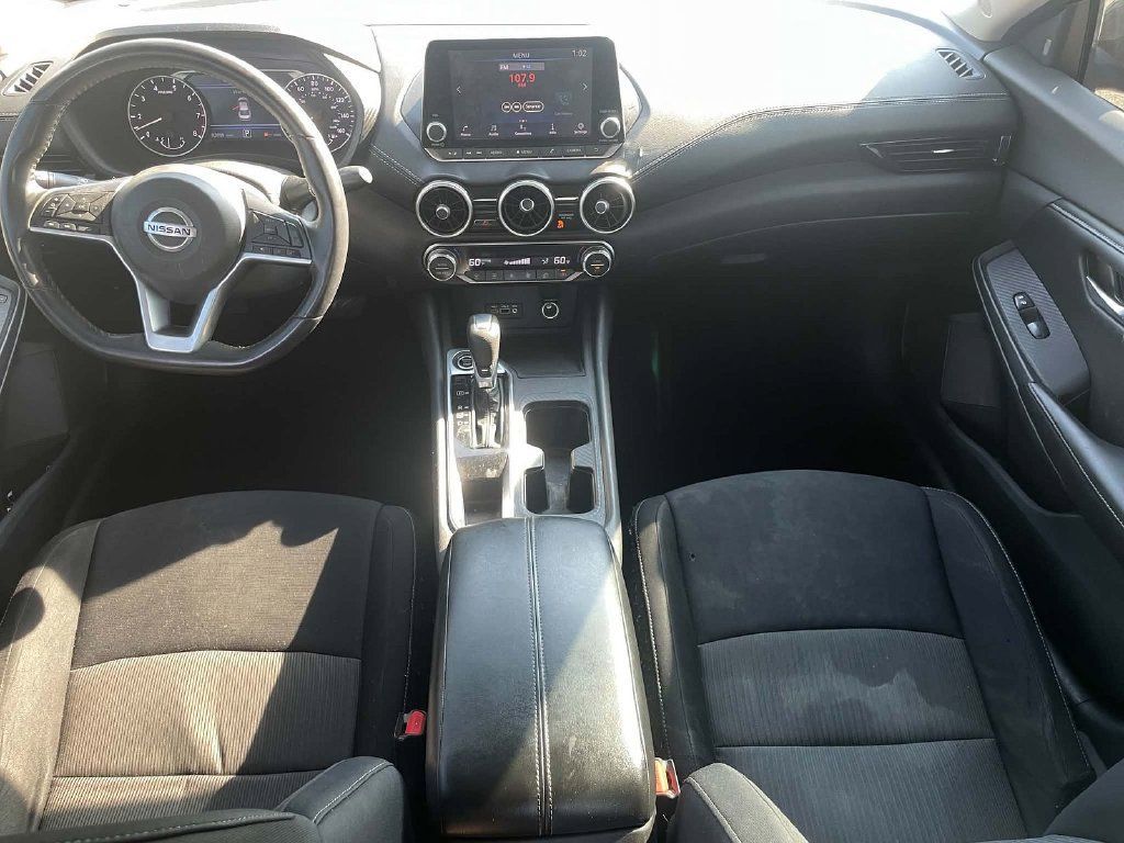 Used 2024 Nissan Sentra SV FWD image 9