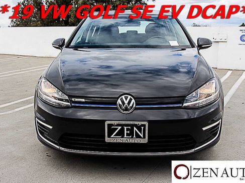 Used 2019 Volkswagen e-Golf SE w/ Driver Assistance Package image 2