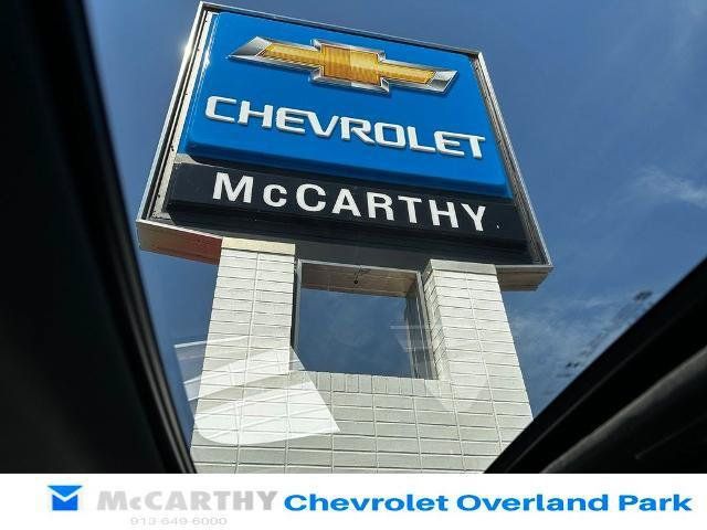 New 2026 Chevrolet Trax RS w/ Sunroof Package FWD image 16