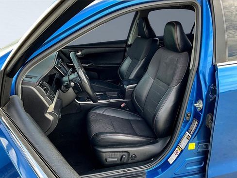 Used 2017 Toyota Camry SE image 25