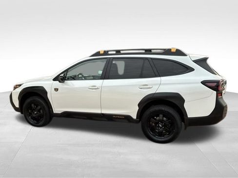 Used 2022 Subaru Outback Wilderness w/ Wilderness Package AWD/4WD image 7