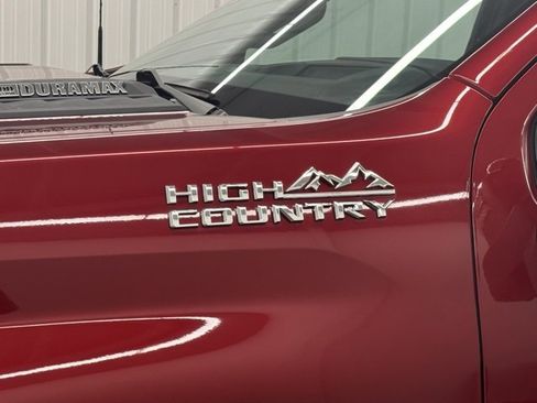 Used 2021 Chevrolet Silverado 3500 High Country w/ LPO, Hitch Package image 7