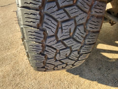 Used 2019 Chevrolet Silverado 1500 High Country image 12