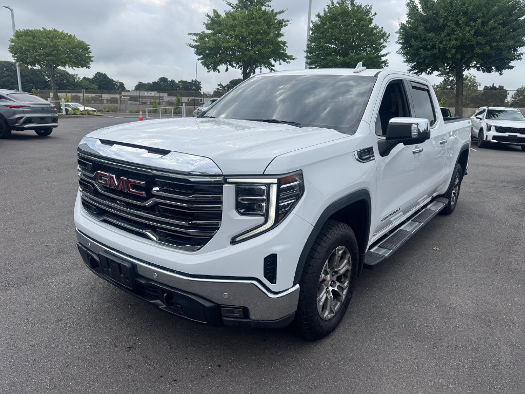 Used 2022 GMC Sierra 1500 SLT w/ SLT Convenience Package AWD/4WD image 7