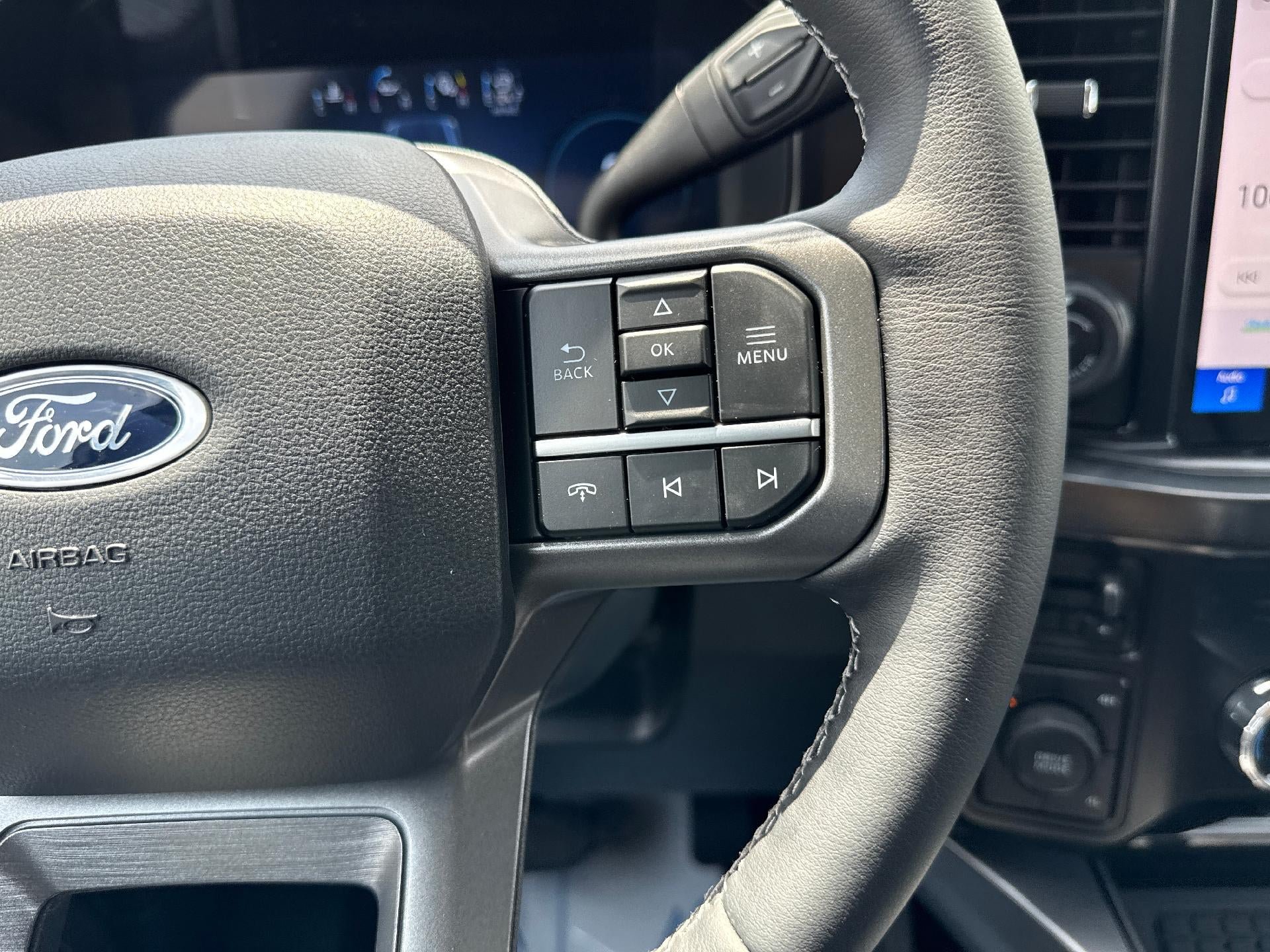 New 2026 Ford F350 Lariat w/ Lariat Premium Package AWD/4WD image 23